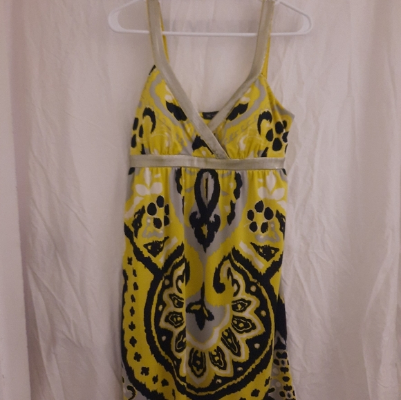 International Concepts, SZ MM           Color, Yellow, Black, Grey, and White. - Picture 1 of 5